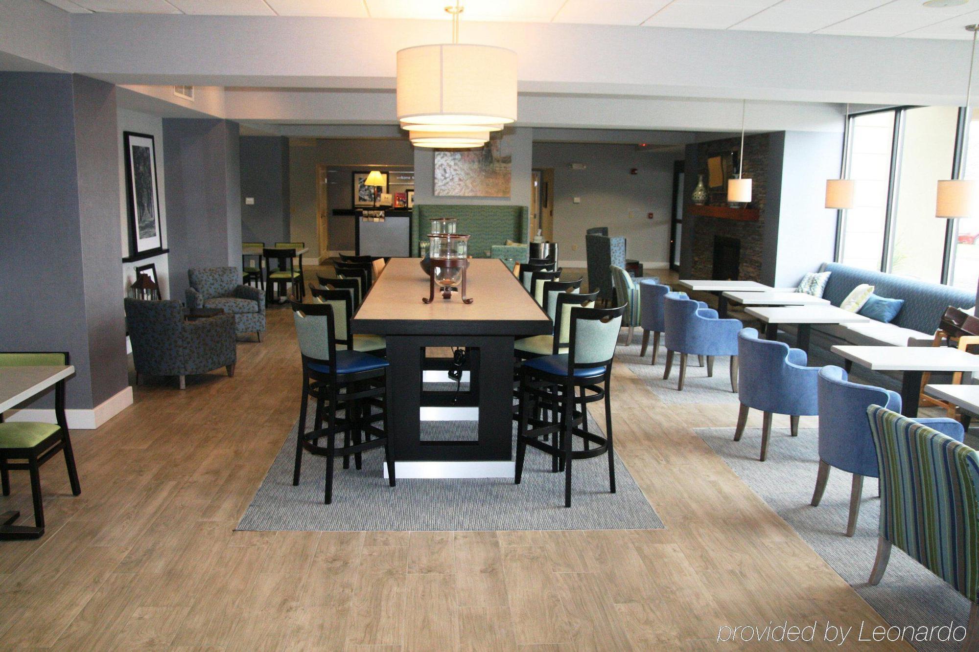 Hotel Hampton 3*