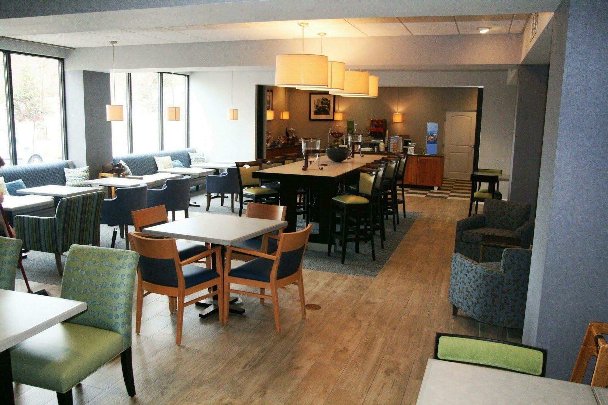 Hotel Hampton